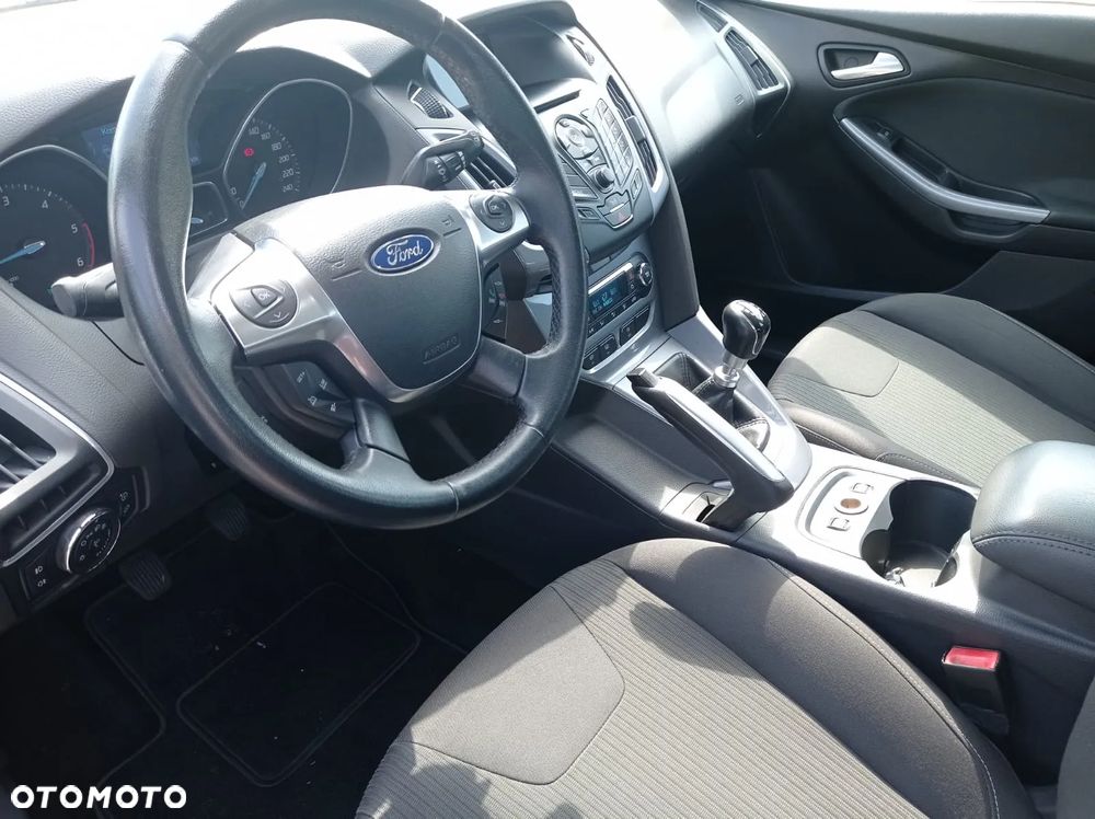 Ford Focus - 14