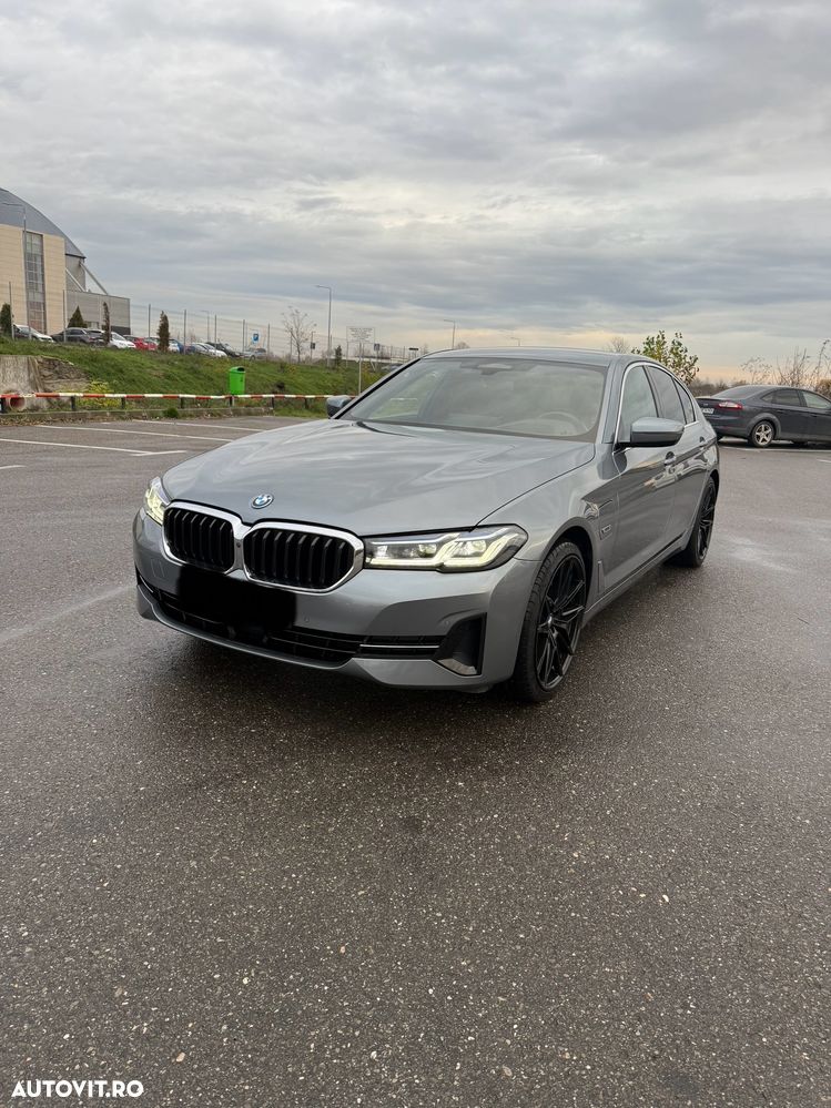 BMW Seria 5 530e Aut. - 2