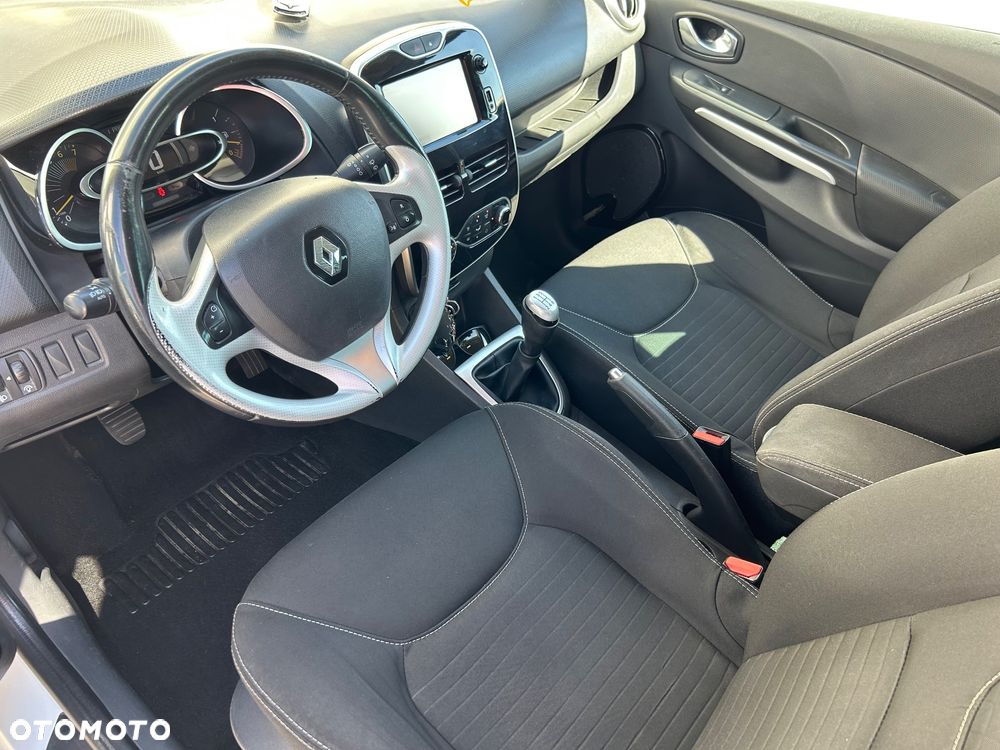 Renault Clio 1.2 16V Limited - 11