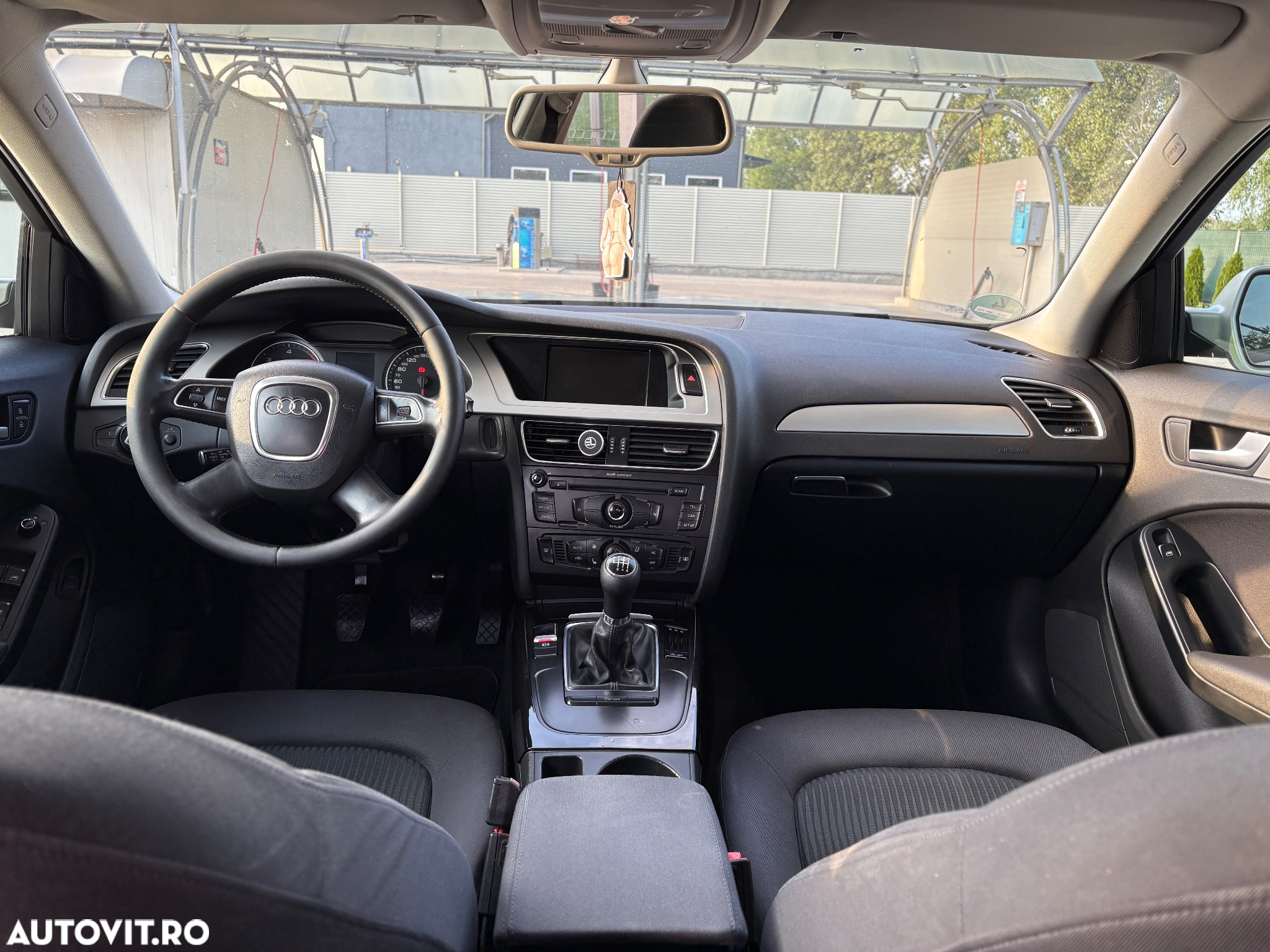 Audi A4 Avant 2.0 TDI - 16
