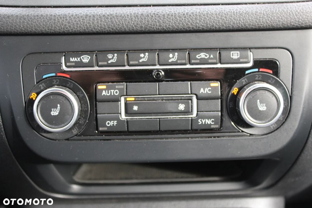 Volkswagen Tiguan 2.0 TDI 4Mot R-Style DSG - 23