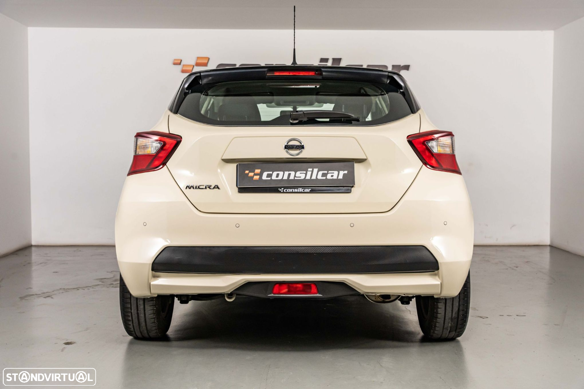 Nissan Micra 1.0 G Acenta - 4