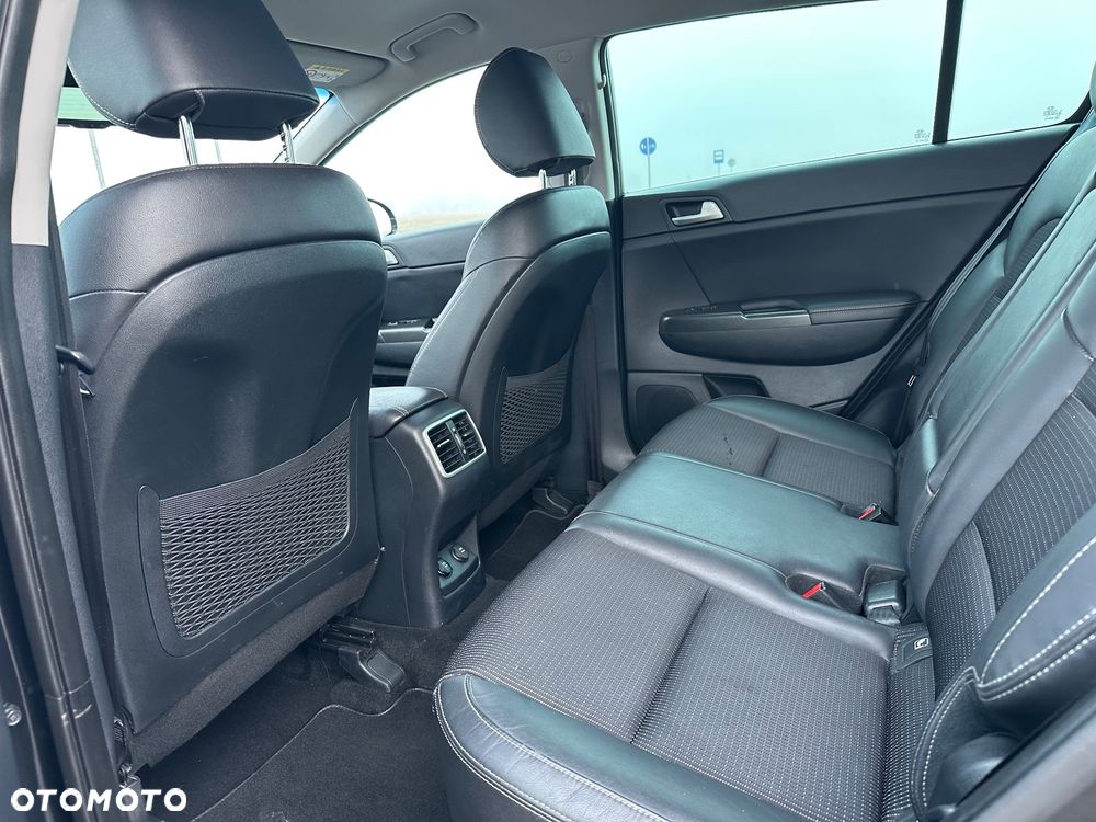 Kia Sportage 2.0 CRDI 4WD Spirit - 10