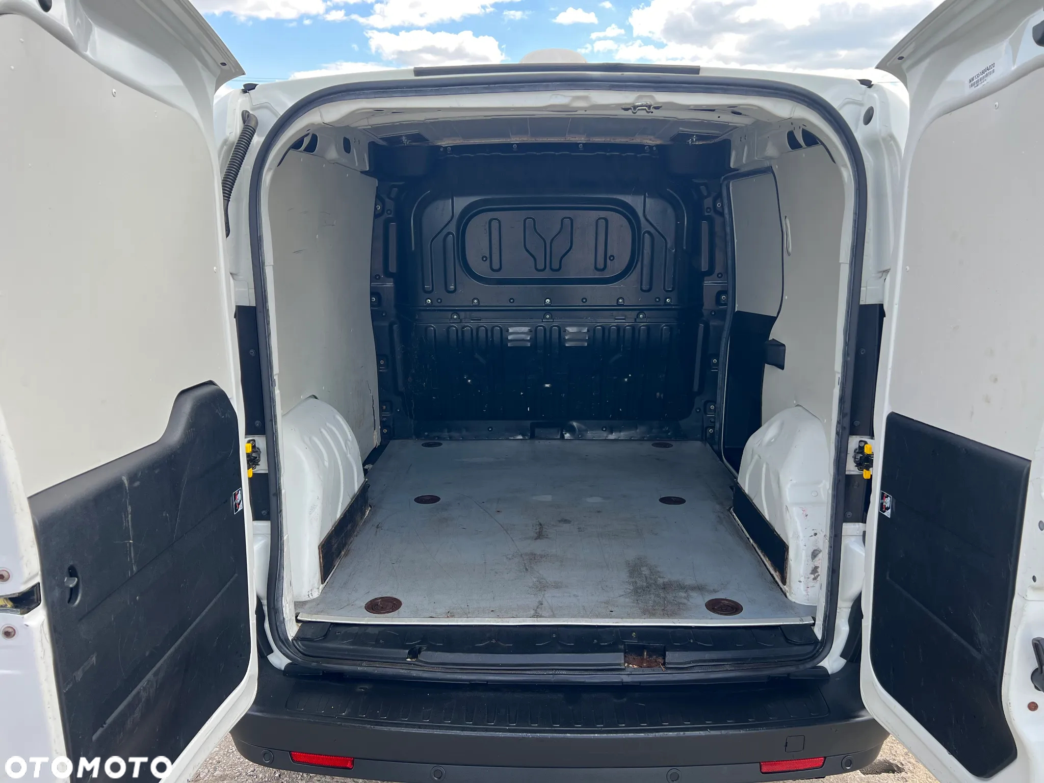 Fiat Doblo 1.4 T-Jet 16V Dynamic CNG - 31