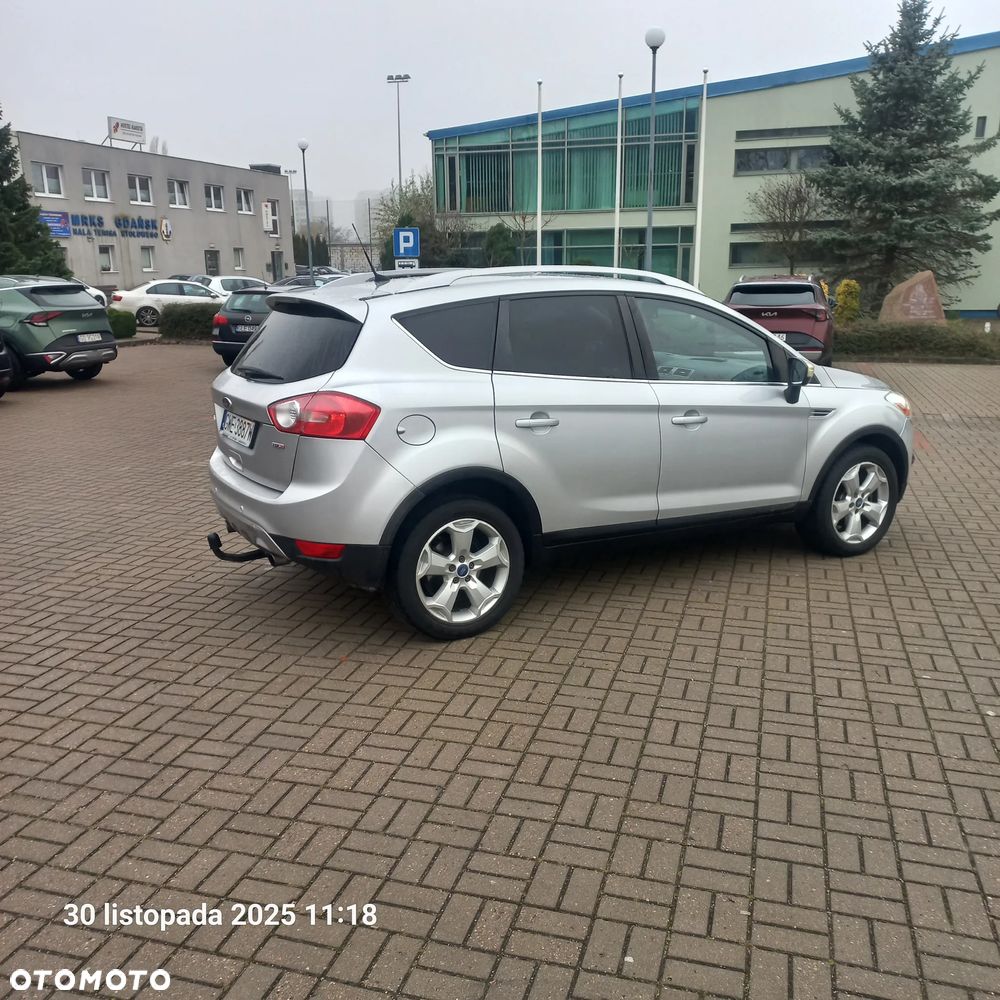 Ford Kuga 2.0 TDCi Titanium FWD - 11