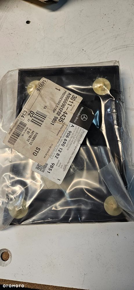 LISTWA BOCZNA PRAWA SPRINTER W906 LIFT A9066901282 - 2