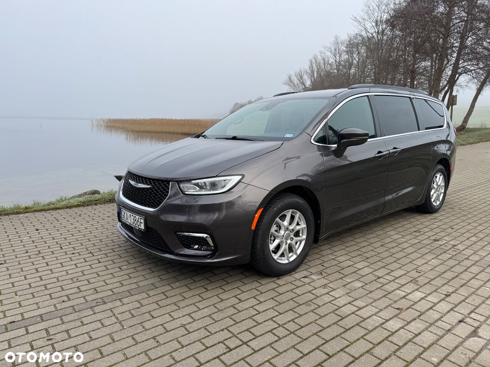 Chrysler Pacifica - 10