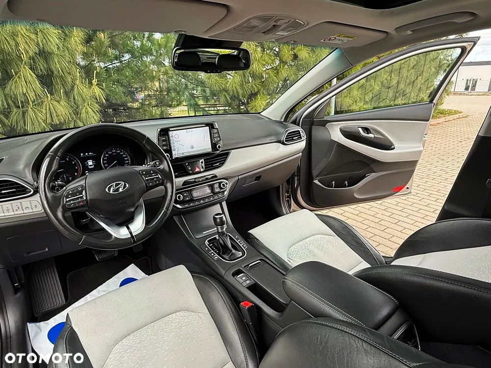 Hyundai i30 1.4 T-GDI DCT Premium - 33