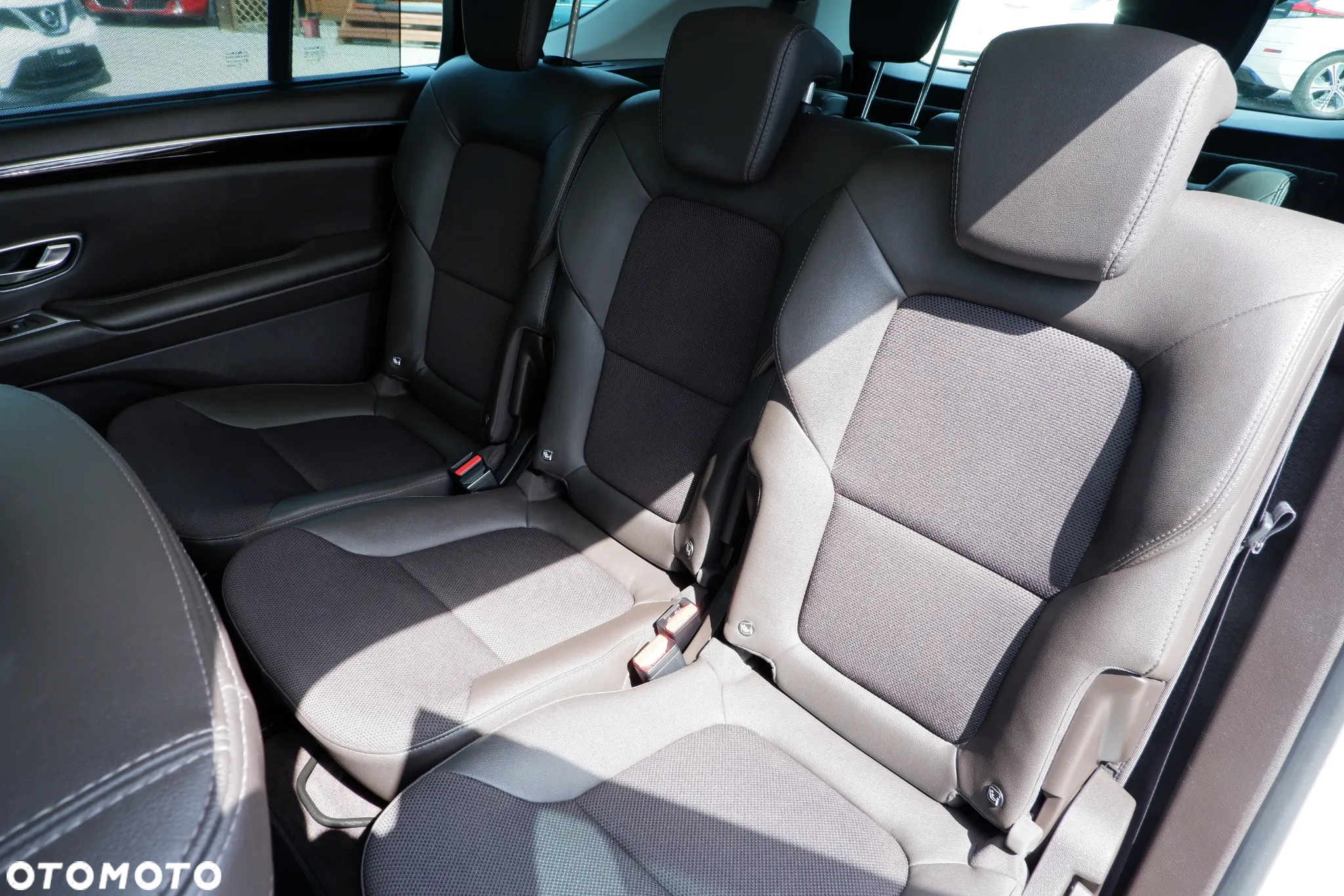 Renault Espace 1.6 dCi Energy SL Techno EDC 7 os - 29