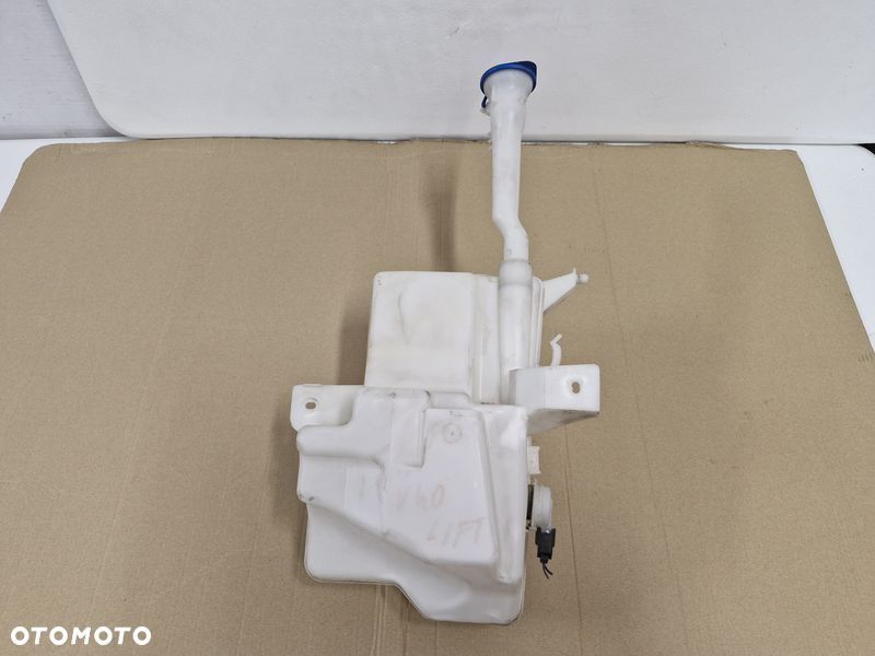 volvo v40 2 ii zbiornik zbiorniczek płynu do spryskiwaczy 31391616 - 1