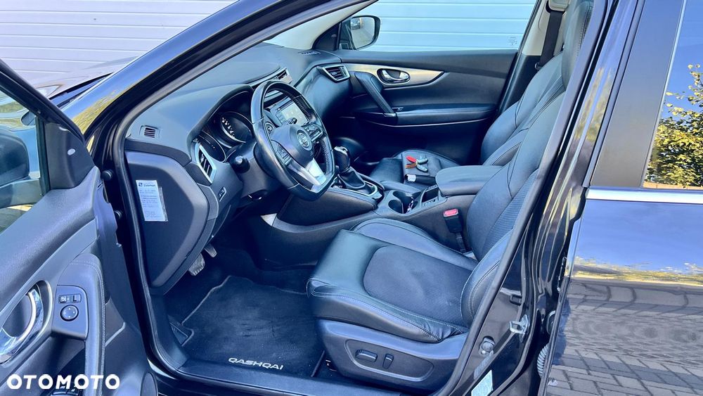 Nissan Qashqai 1.2 DIG-T Xtronic TEKNA - 18