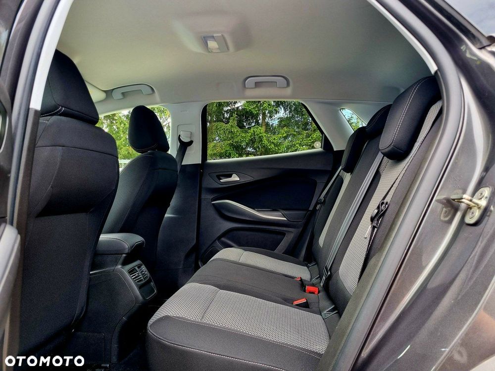 Opel Grandland X 1.2 T Enjoy S&S - 9