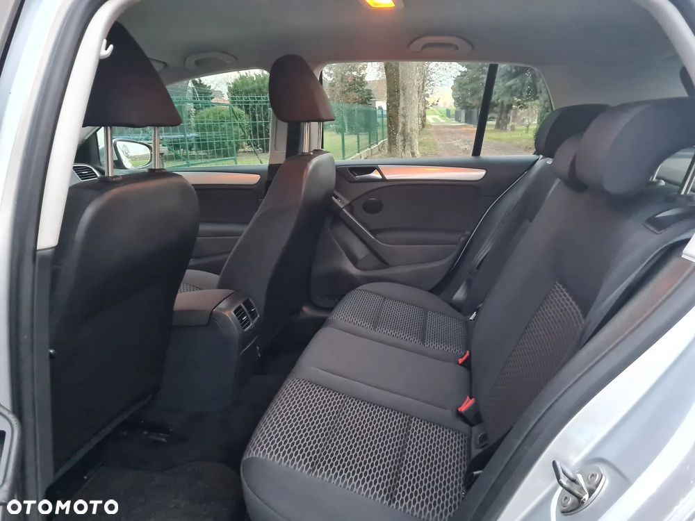 Volkswagen Golf - 11