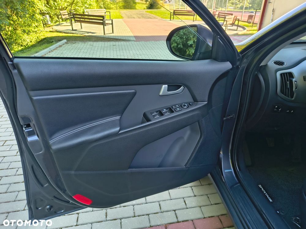 Kia Sportage 1.7 CRDI 2WD ISG Dream-Team Edition - 22