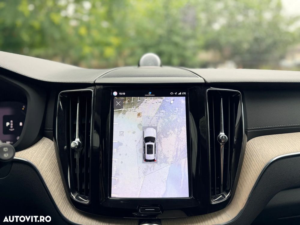 Volvo XC 60 B4 MHEV AT8 AWD Inscription - 23