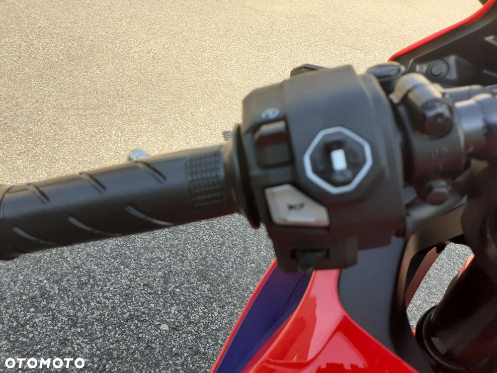 Honda CBR - 4