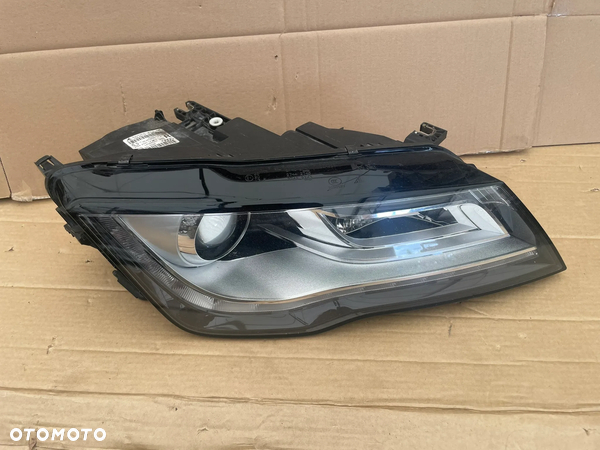 Audi A7 C7 4G8 reflektor xenon skrętny prawy 4G8941032