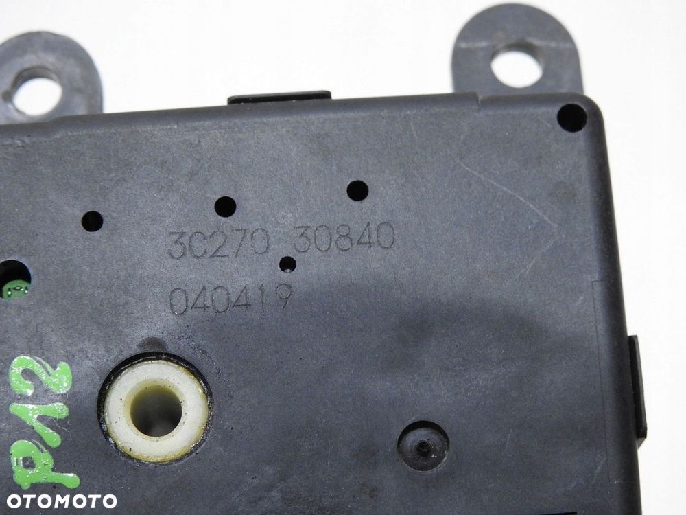 SILNICZEK NAGRZEWNICY NISSAN PRIMERA P12 - 7