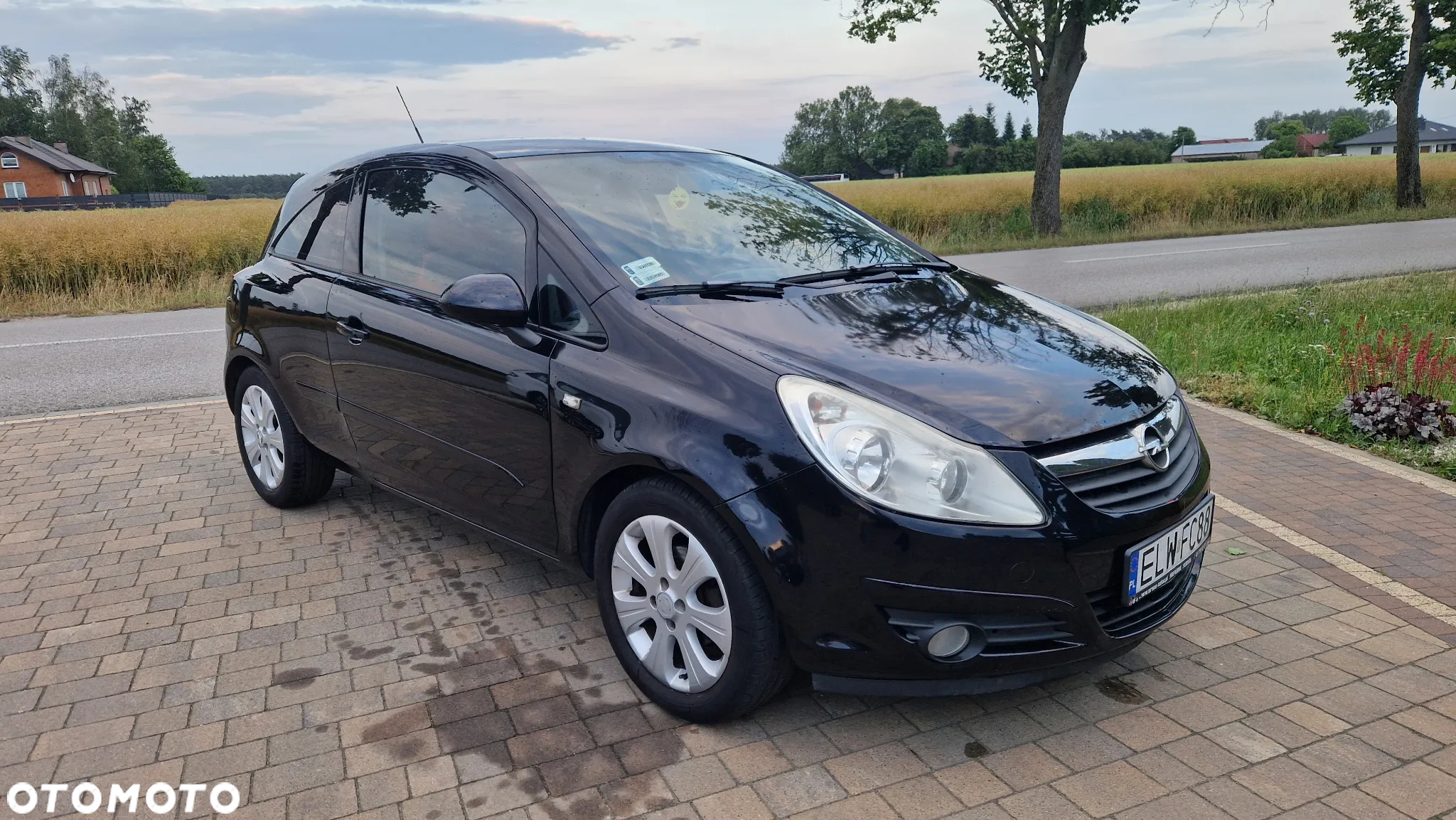 Opel Corsa 1.4 16V Enjoy - 4