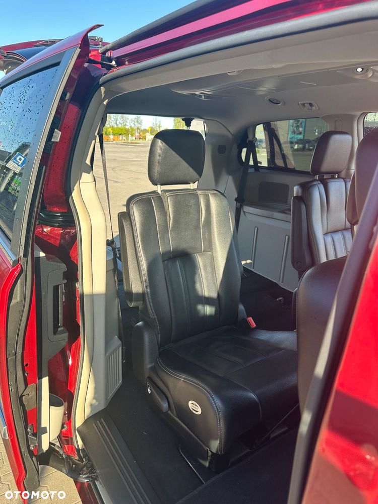 Chrysler Town & Country 3.6 Touring - 4