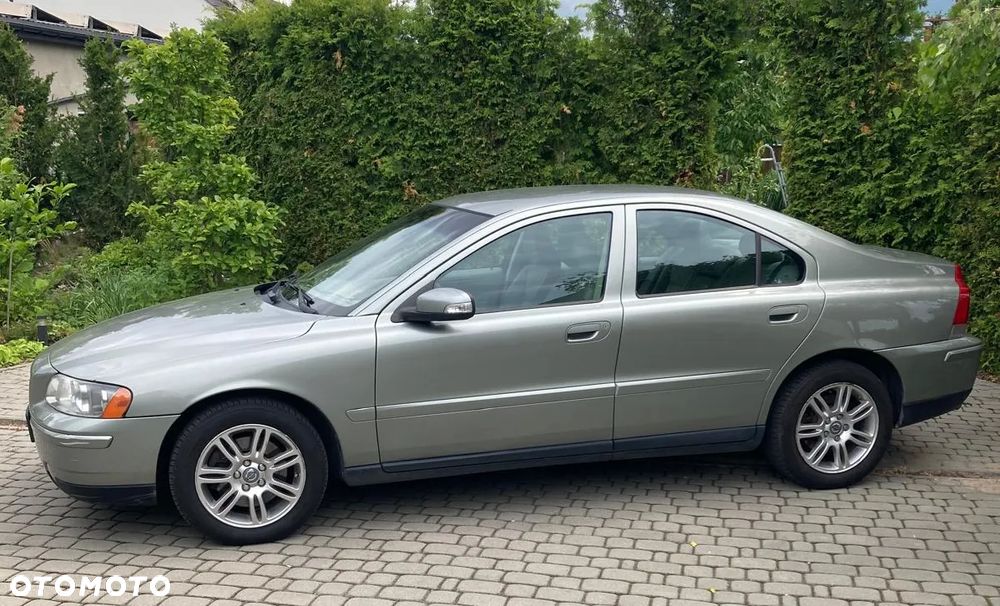 Volvo S60 2.0 T - 1
