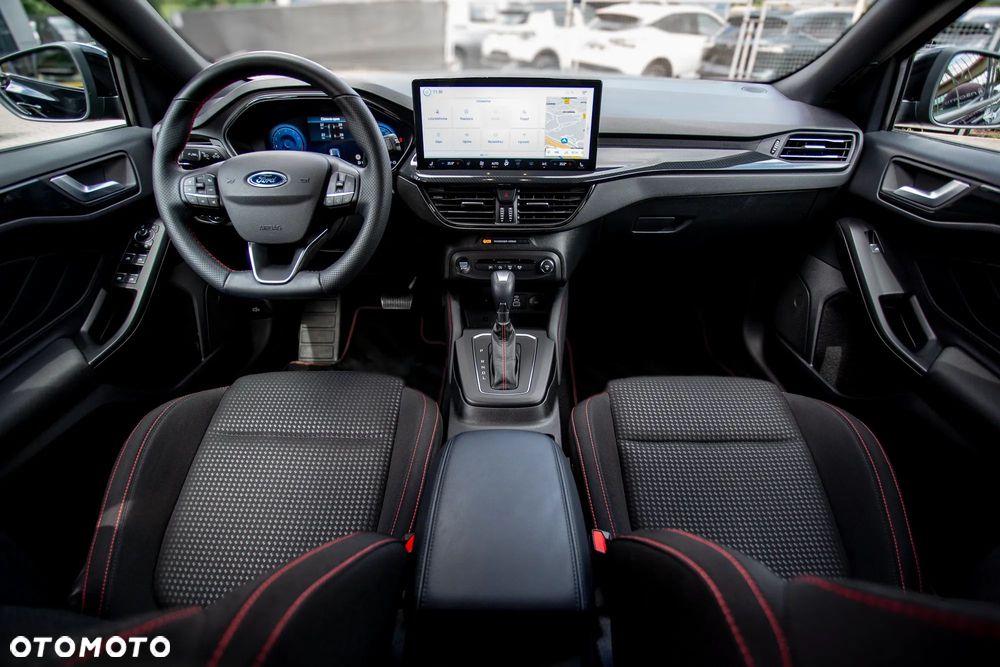 Ford Focus 1.0 EcoBoost mHEV ST-Line X - 11