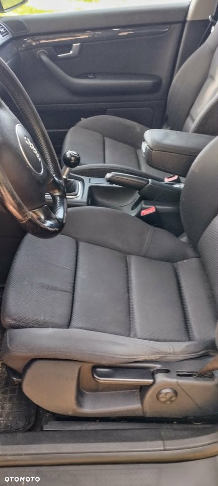 Audi A4 Limousine - 7