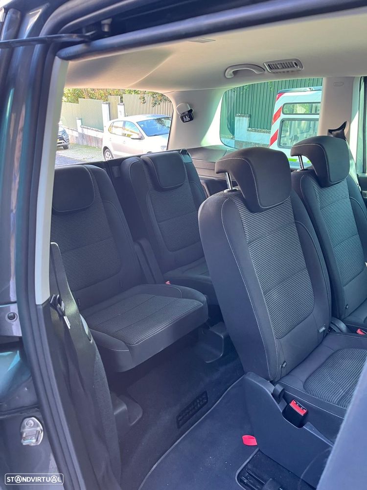 VW Sharan 2.0 TDI Blue Confortline - 9