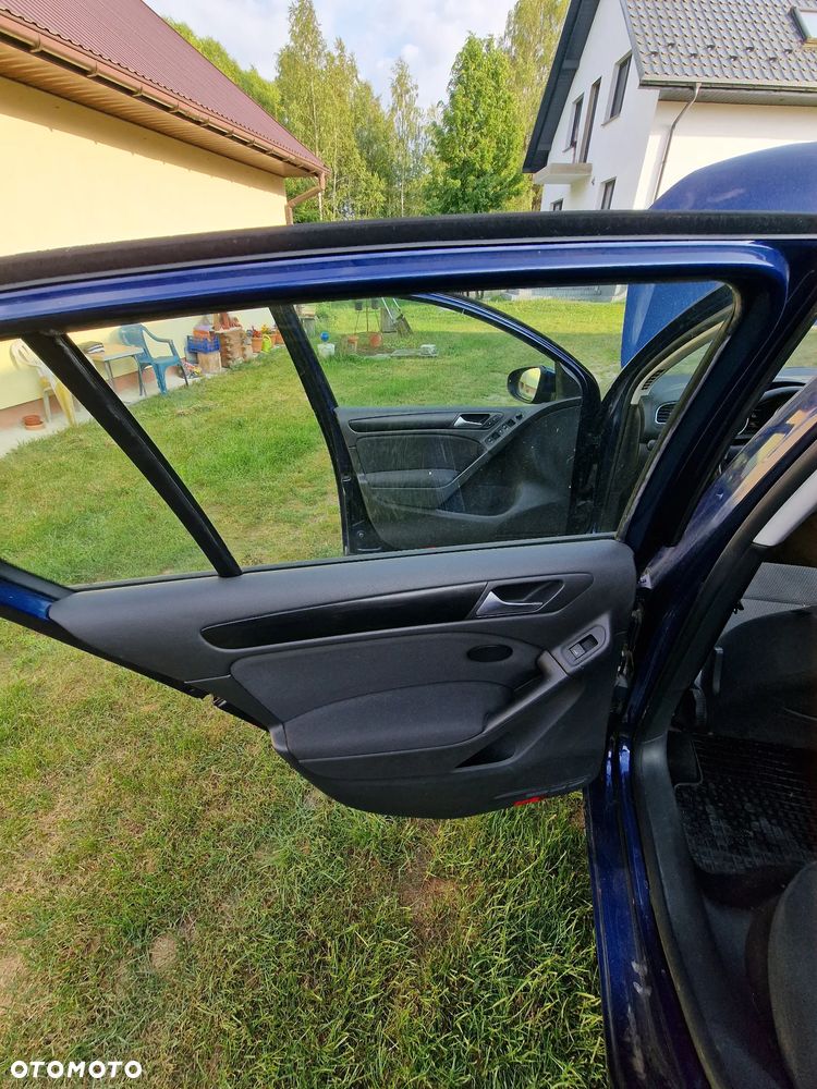 Volkswagen Golf 1.6 TDI Highline - 10