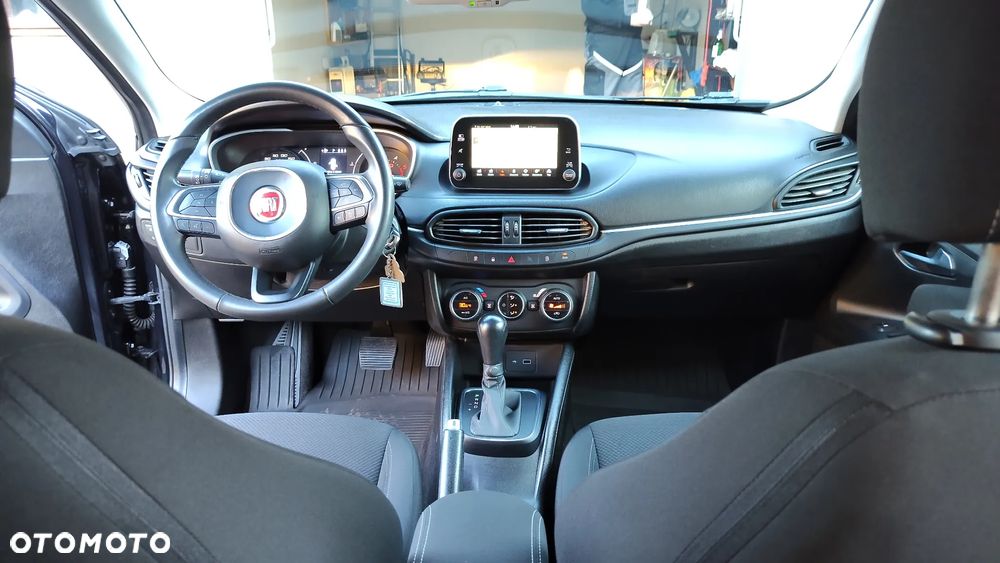 Fiat Tipo 1.6 MultiJet DCT Lounge - 10