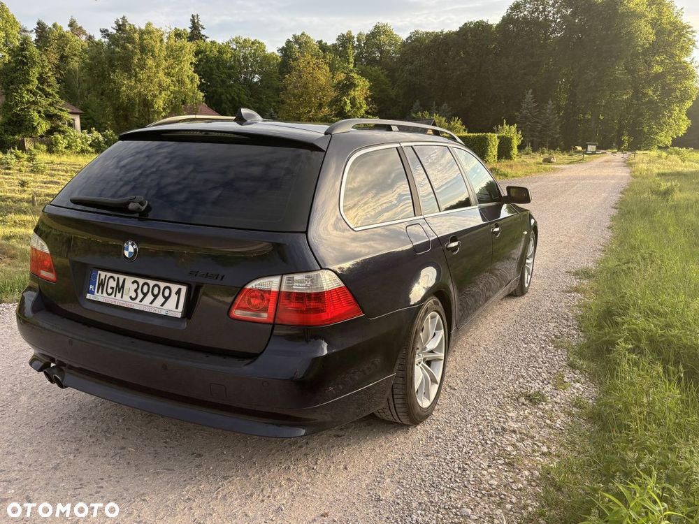 BMW Seria 5 545i - 10