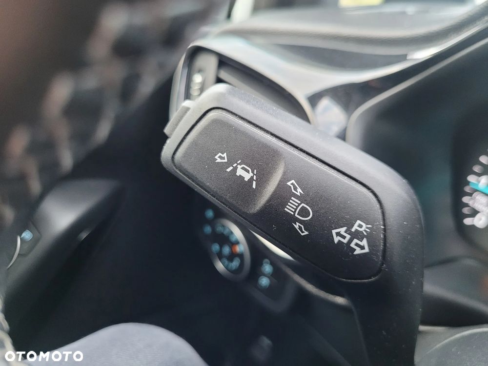 Ford Fiesta 1.0 EcoBoost S&S COOL&CONNECT - 9