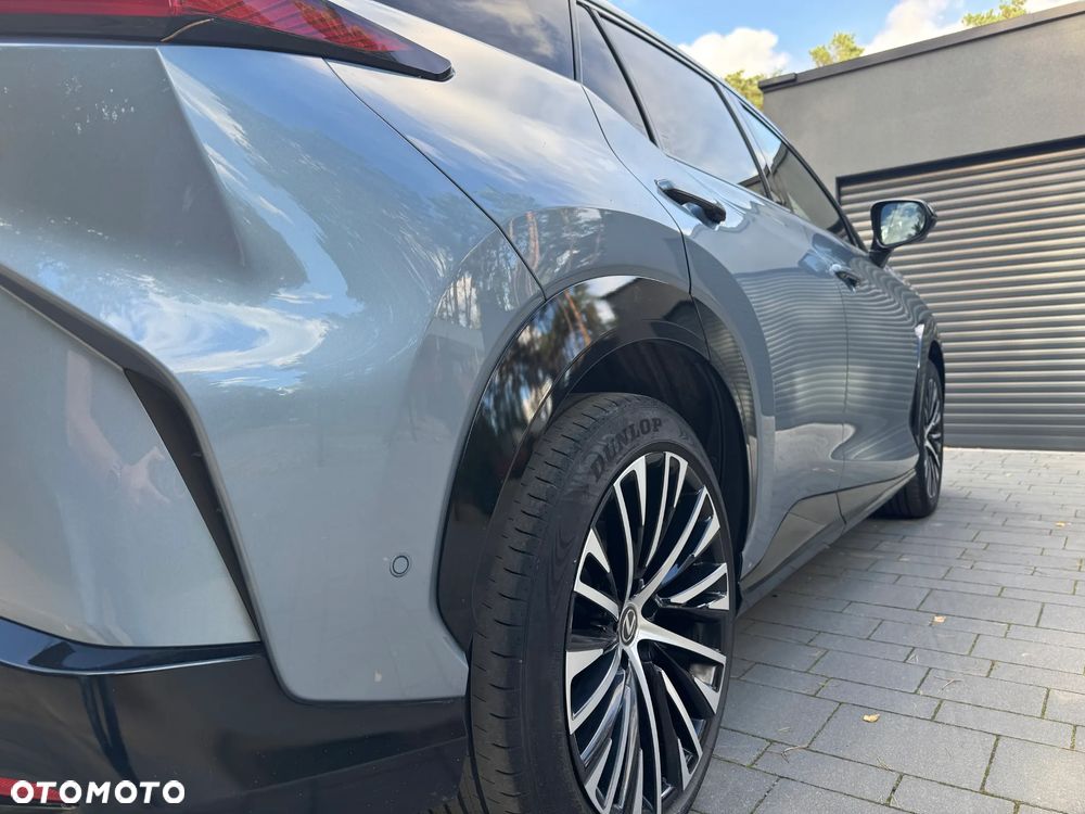 Lexus RZ 450e Omotenashi DIRECT4 - 4