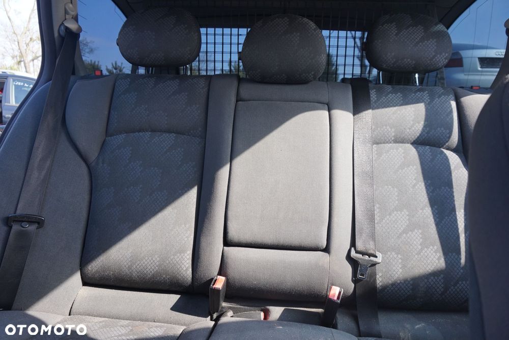MERCEDES C-KLASA W203 KOMBI 2003 744 2.2 CDI OM646963 143KM 722699 SREBRNY na części - 11