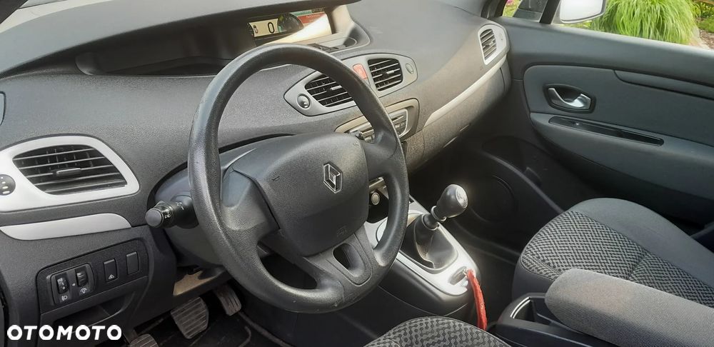 Renault Scenic 1.6 16V Authentique - 16