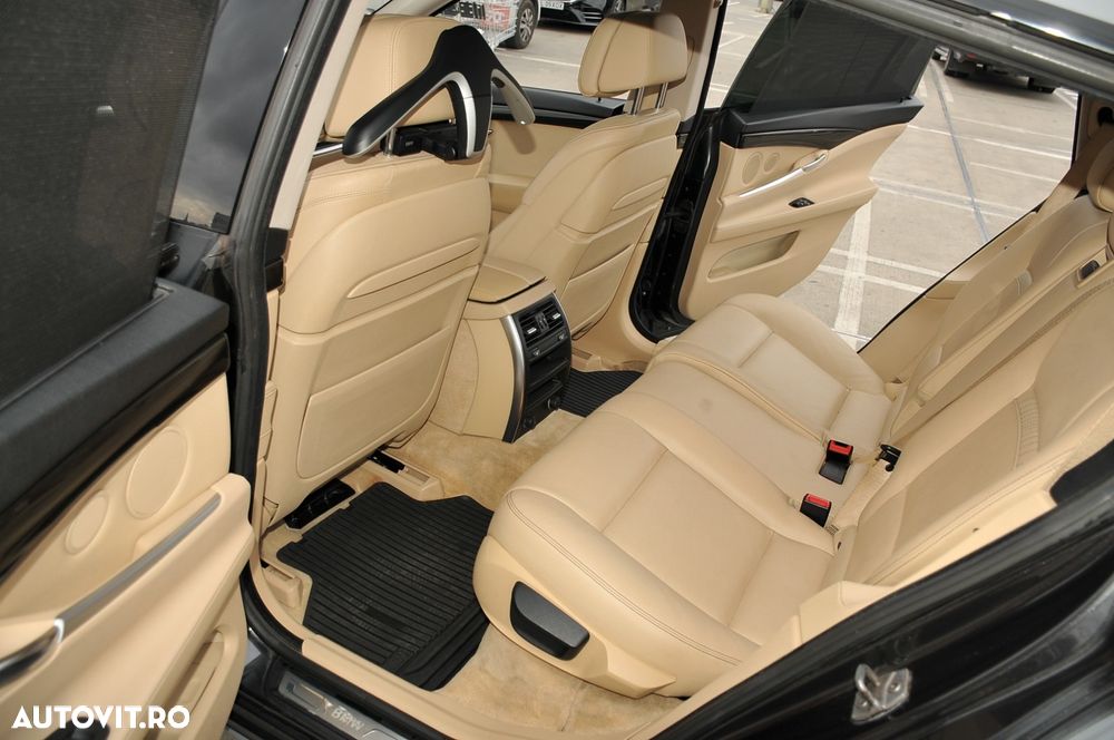 BMW Seria 5 530d xDrive Touring - 5