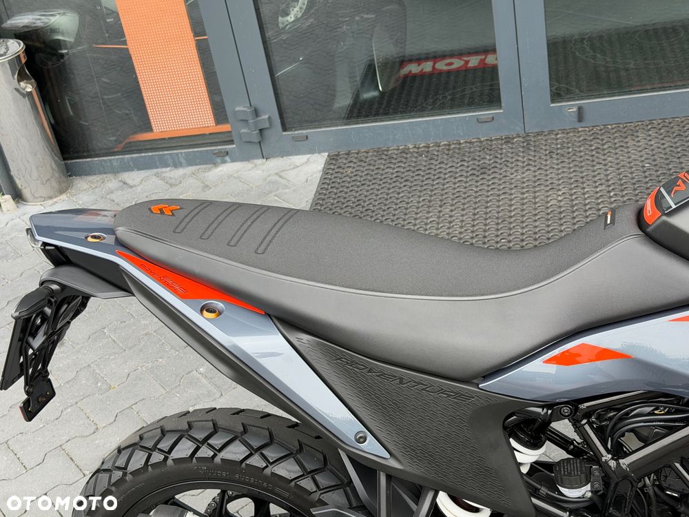 KTM Adventure - 10