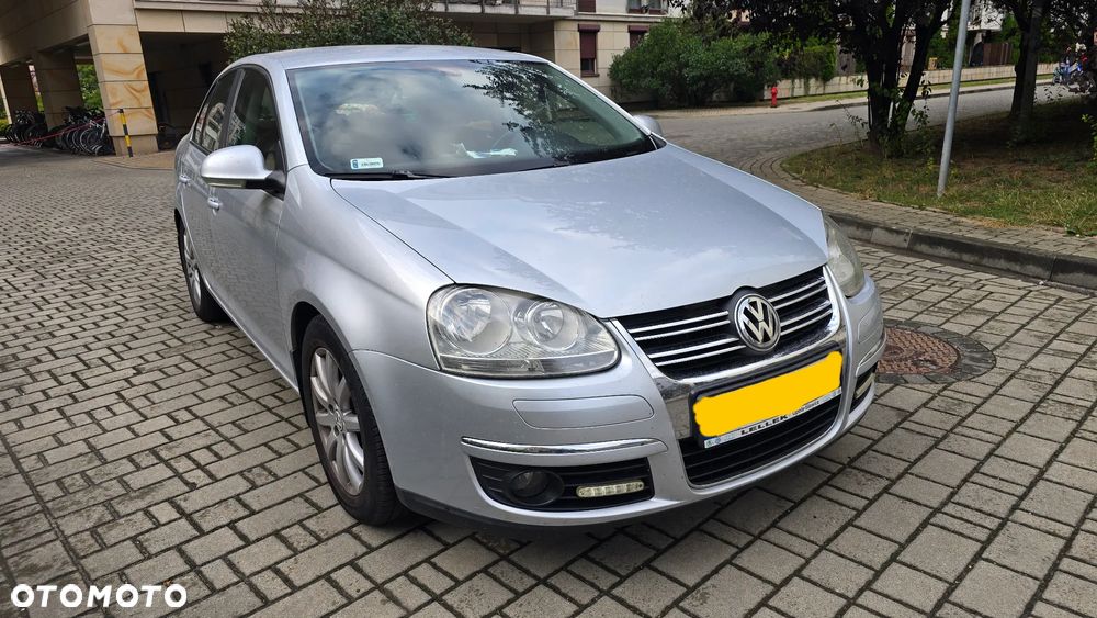 Volkswagen Jetta 1.9 TDI Trendline - 1