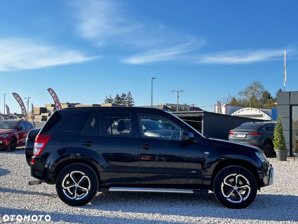 Suzuki Grand Vitara 2.0 Comfort + - 3