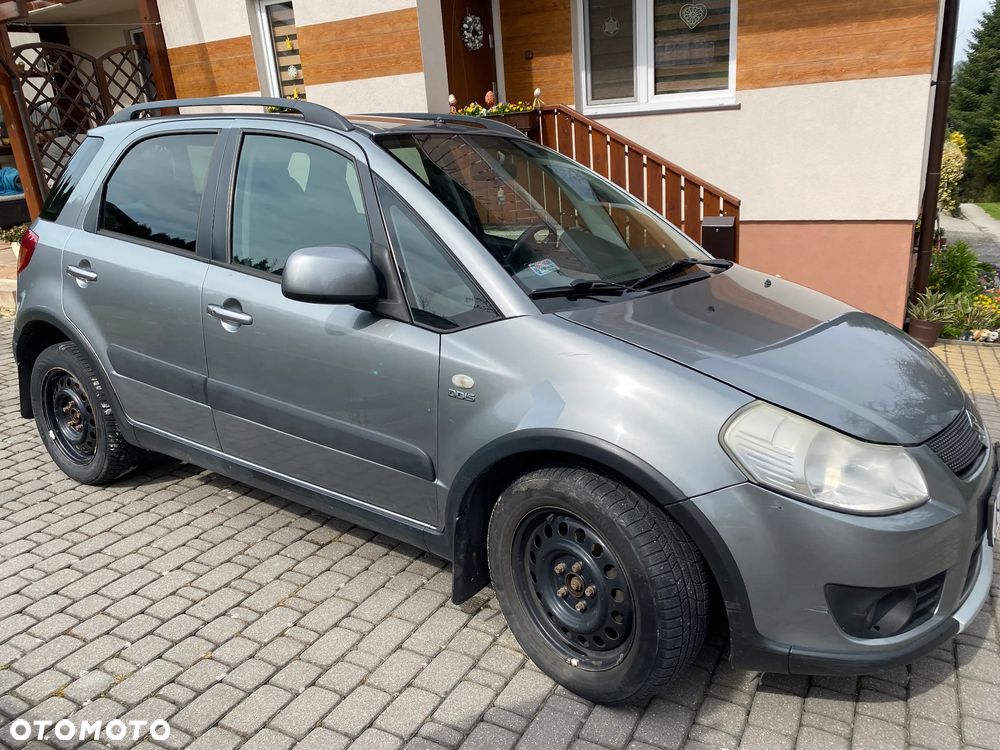 Suzuki SX4 - 4