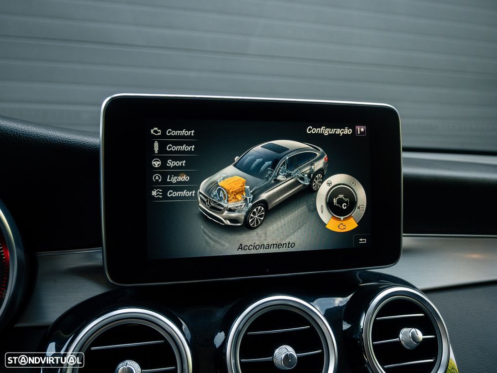 Mercedes-Benz GLC 250 d 4Matic 9G-TRONIC AMG Line - 48