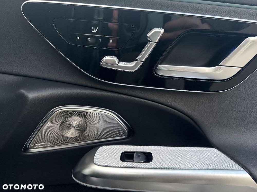 Mercedes-Benz Klasa E - 25