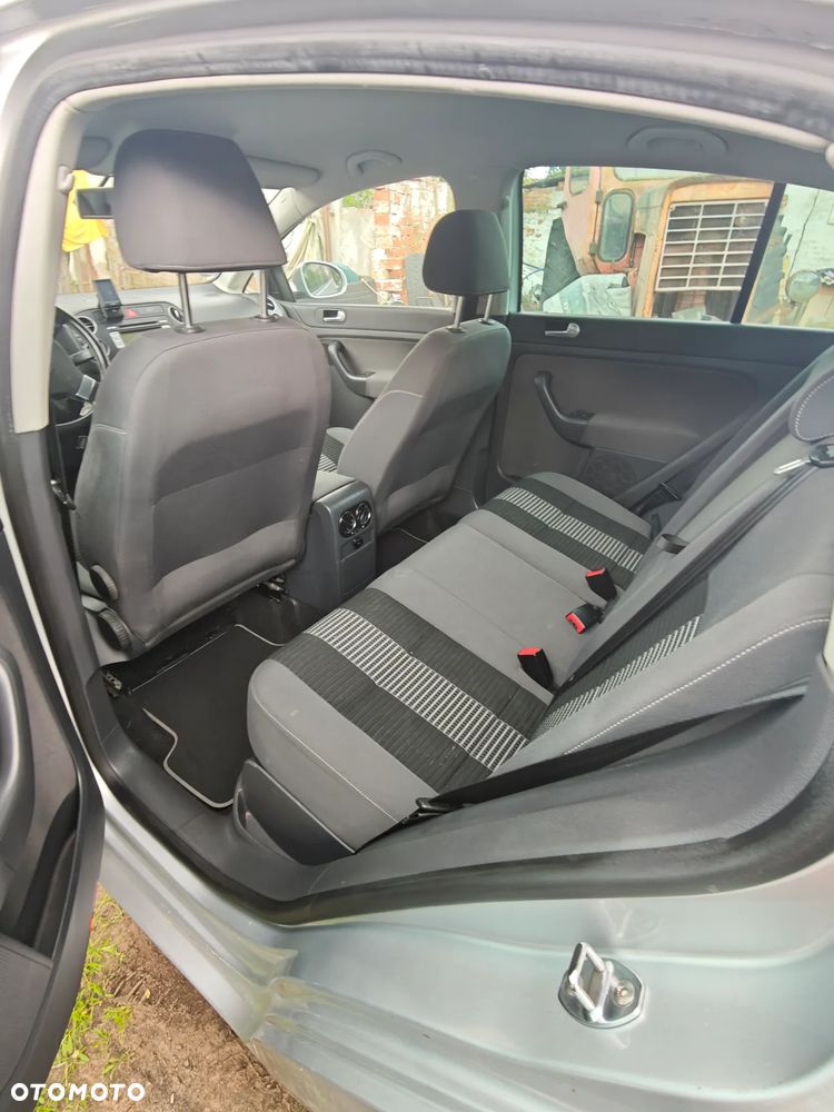 Volkswagen Golf Plus - 10