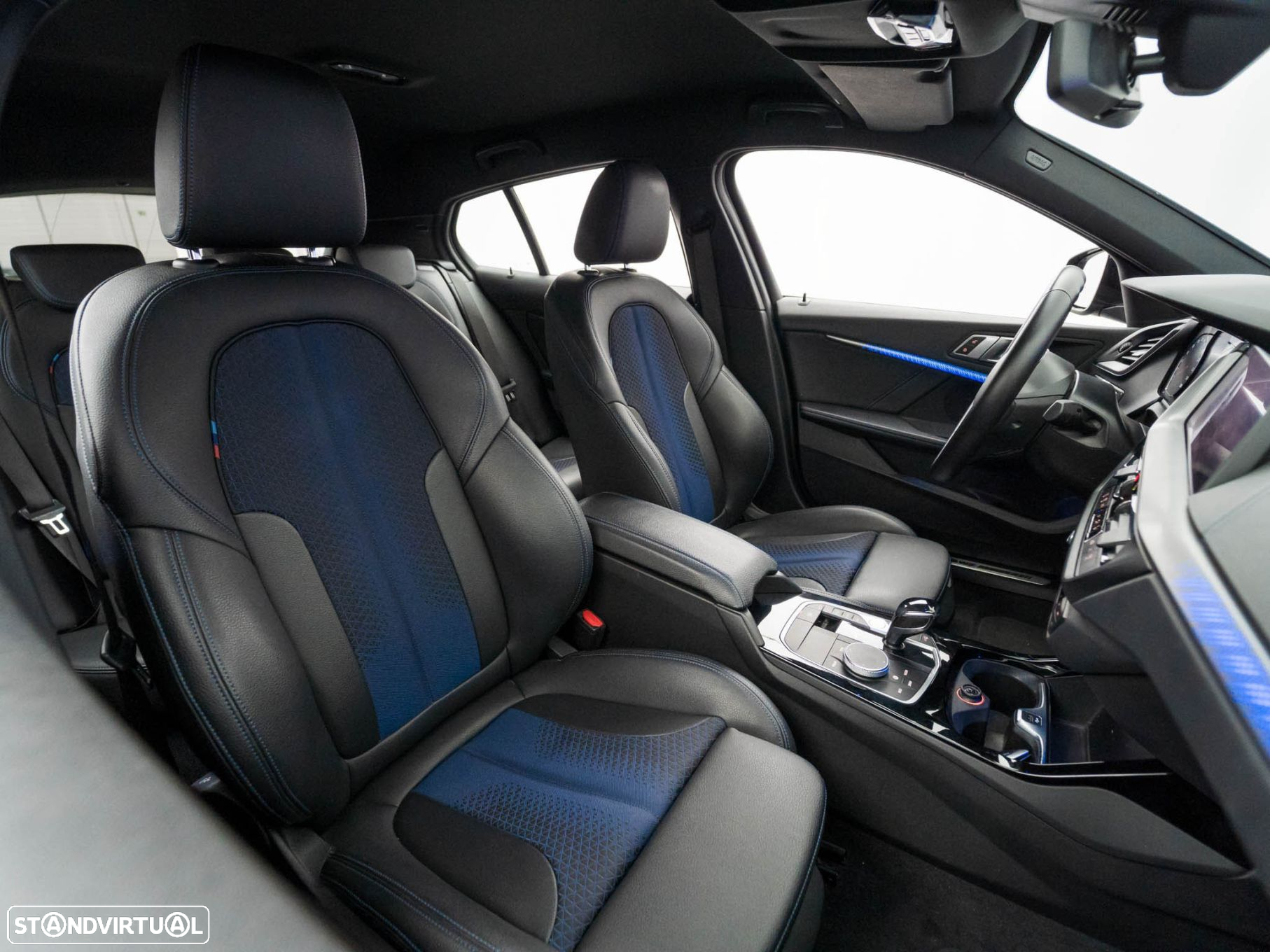 BMW 118 i Pack Desportivo M Auto - 36