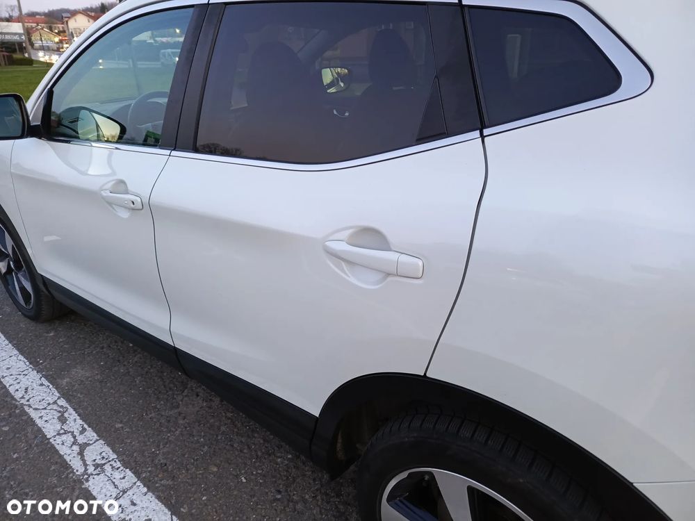 Nissan Qashqai 1.6 DCi 4x4 Tekna EU6 - 20