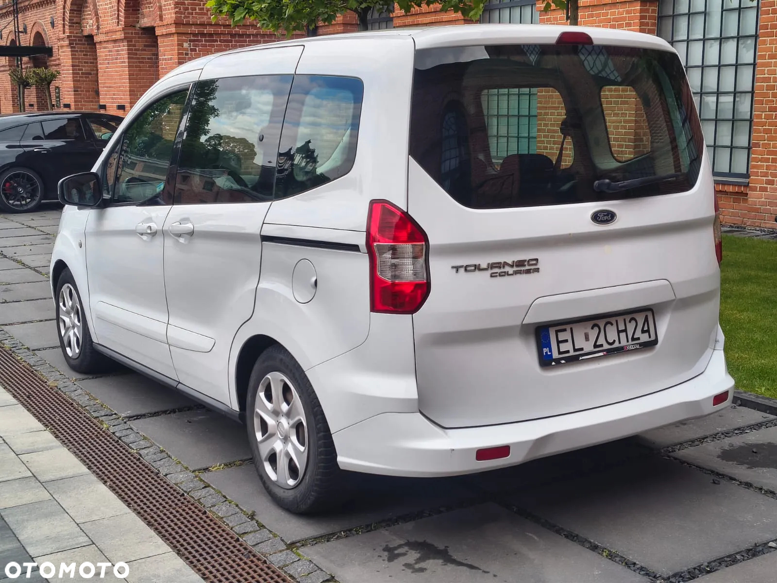 Ford Tourneo Courier 1.5 TDCi Trend - 18
