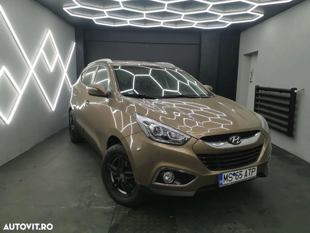 Hyundai ix35 2.0 CRDI 4WD Fifa World Cup Silver Edition - 3