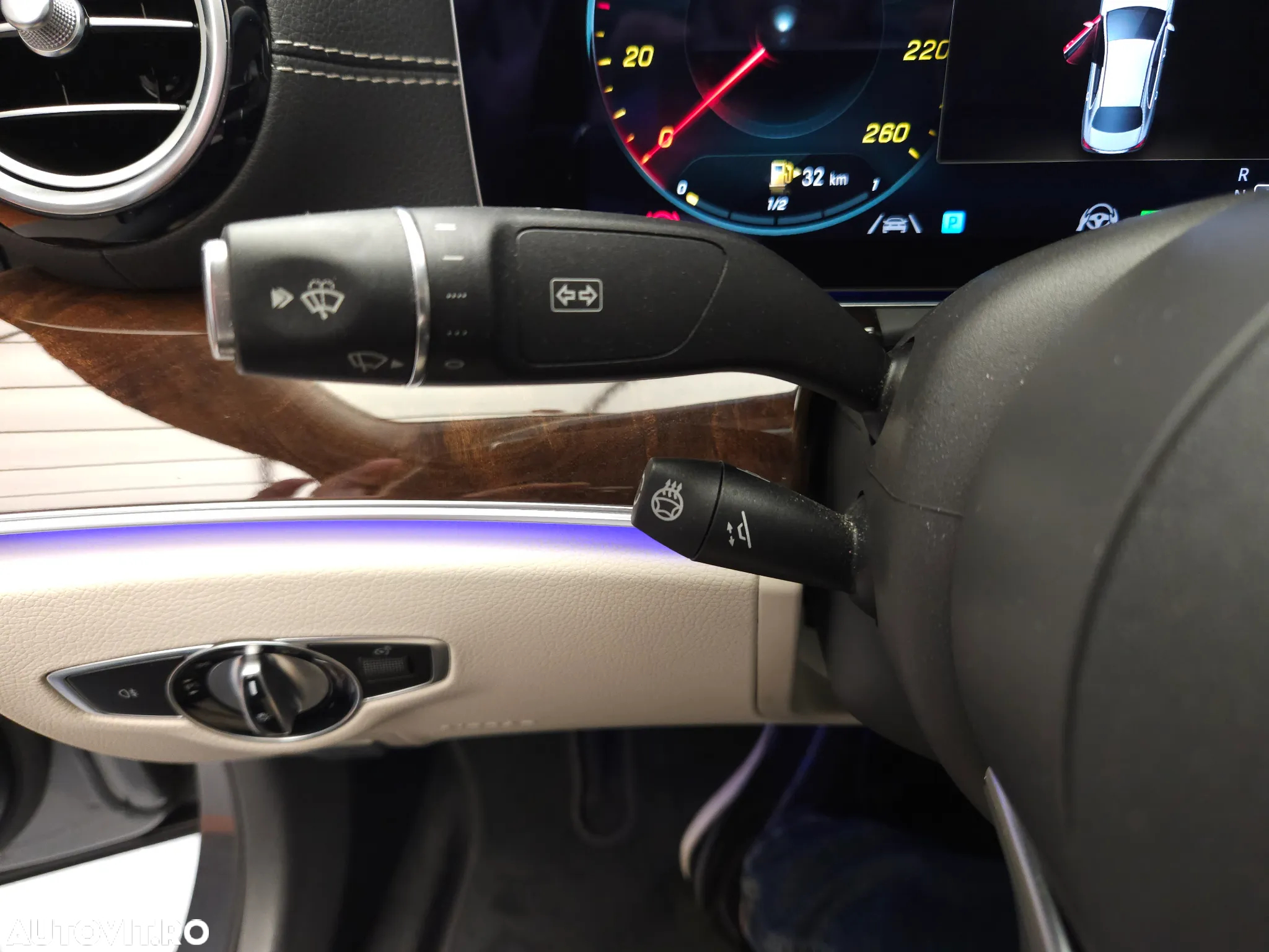 Mercedes-Benz E 300 de 4MATIC Aut. - 25