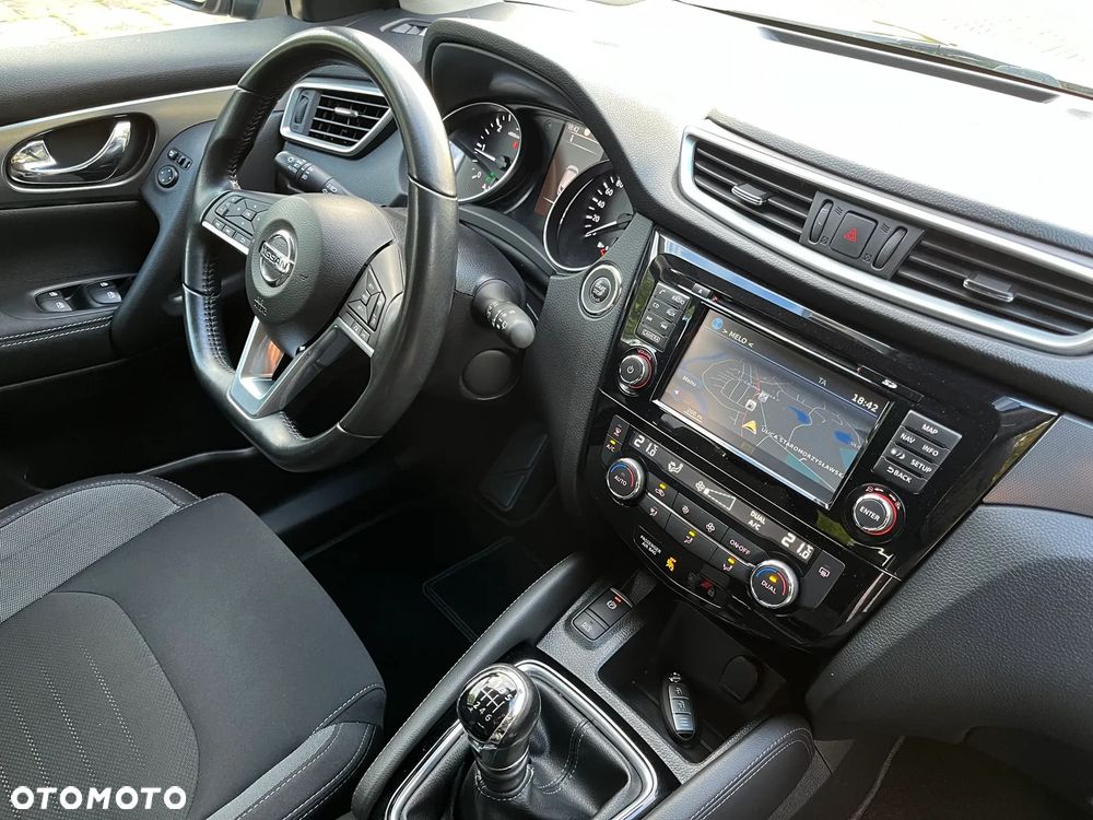 Nissan Qashqai 1.5 dCi N-Connecta - 17