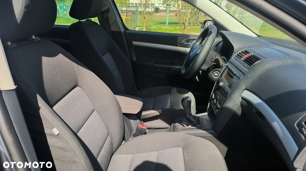 Skoda Octavia 1.6 Combi Style - 15